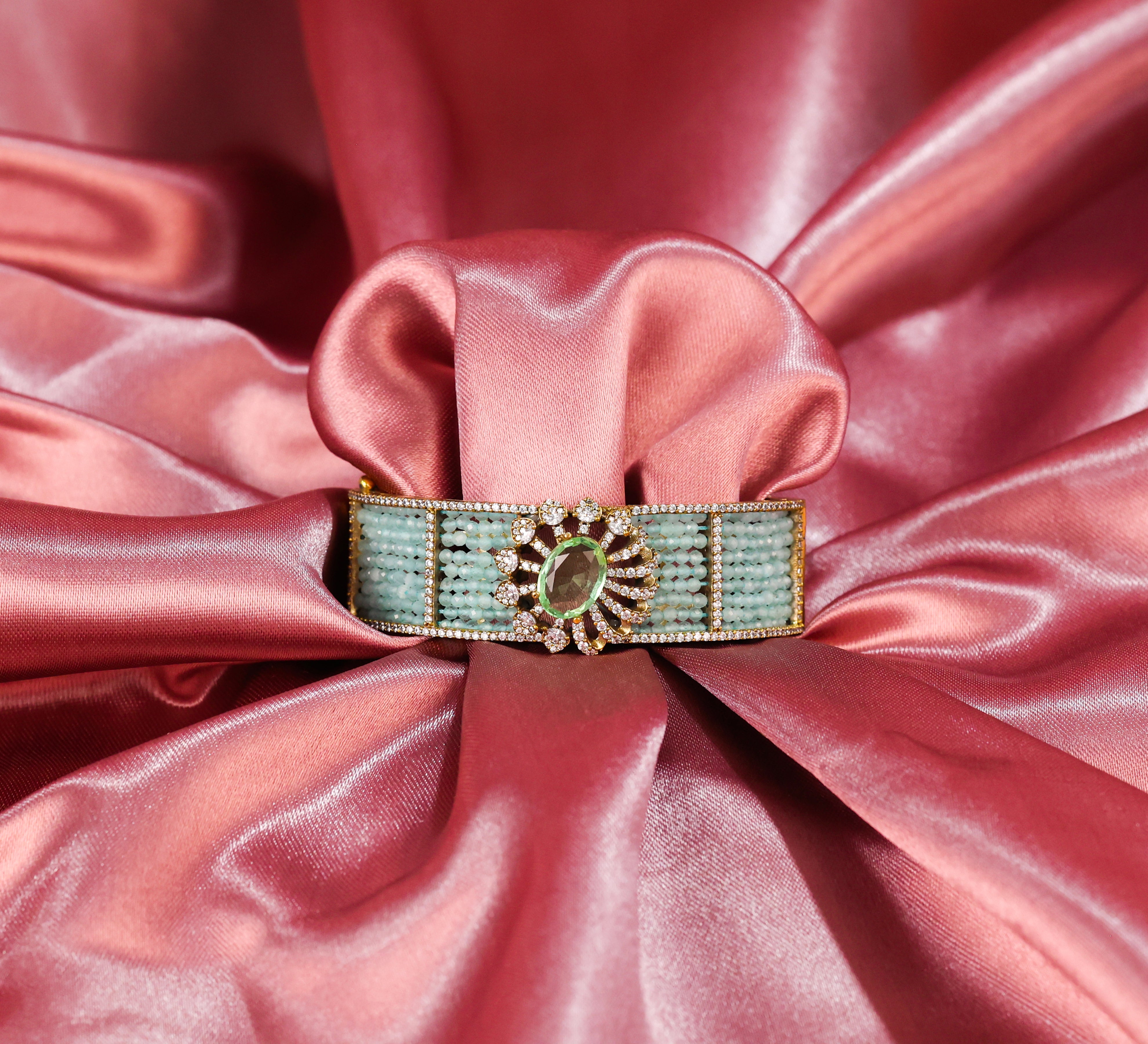 Elegant Victorian Hydro Bead Adjustable Bracelet