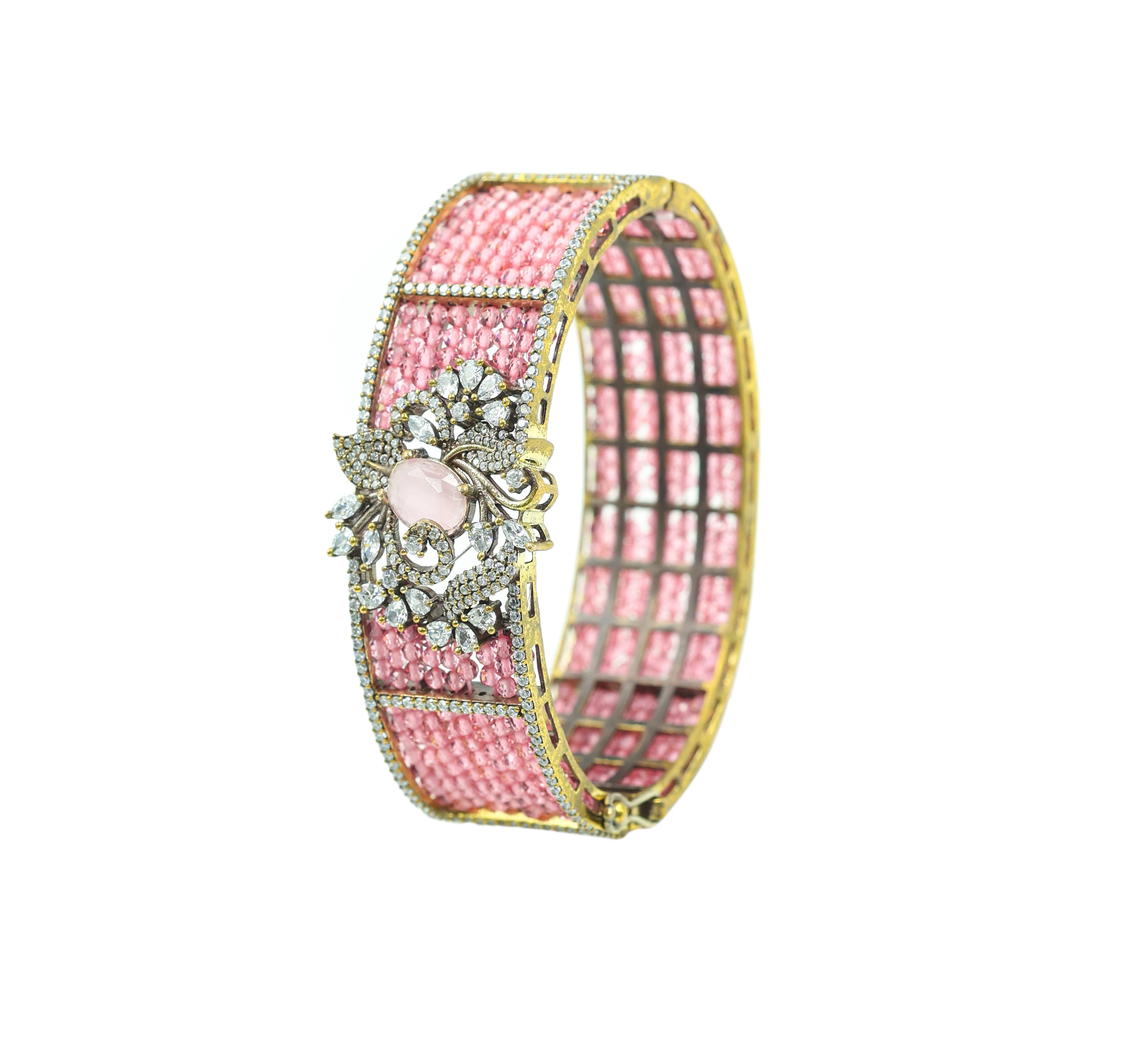 Classic Victorian Openable Bracelet with Hydro Beads