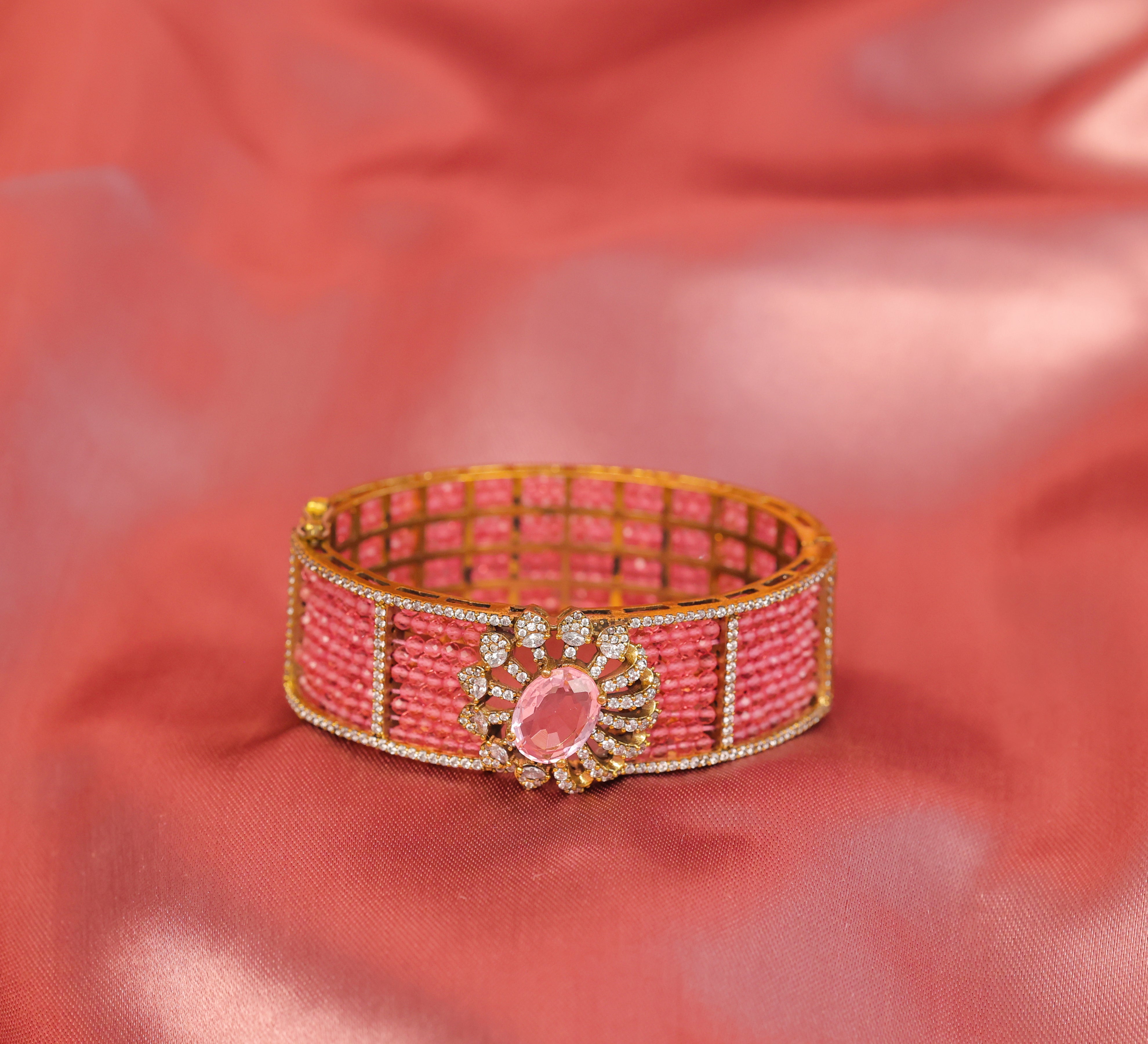 Elegant Victorian Hydro Bead Adjustable Bracelet