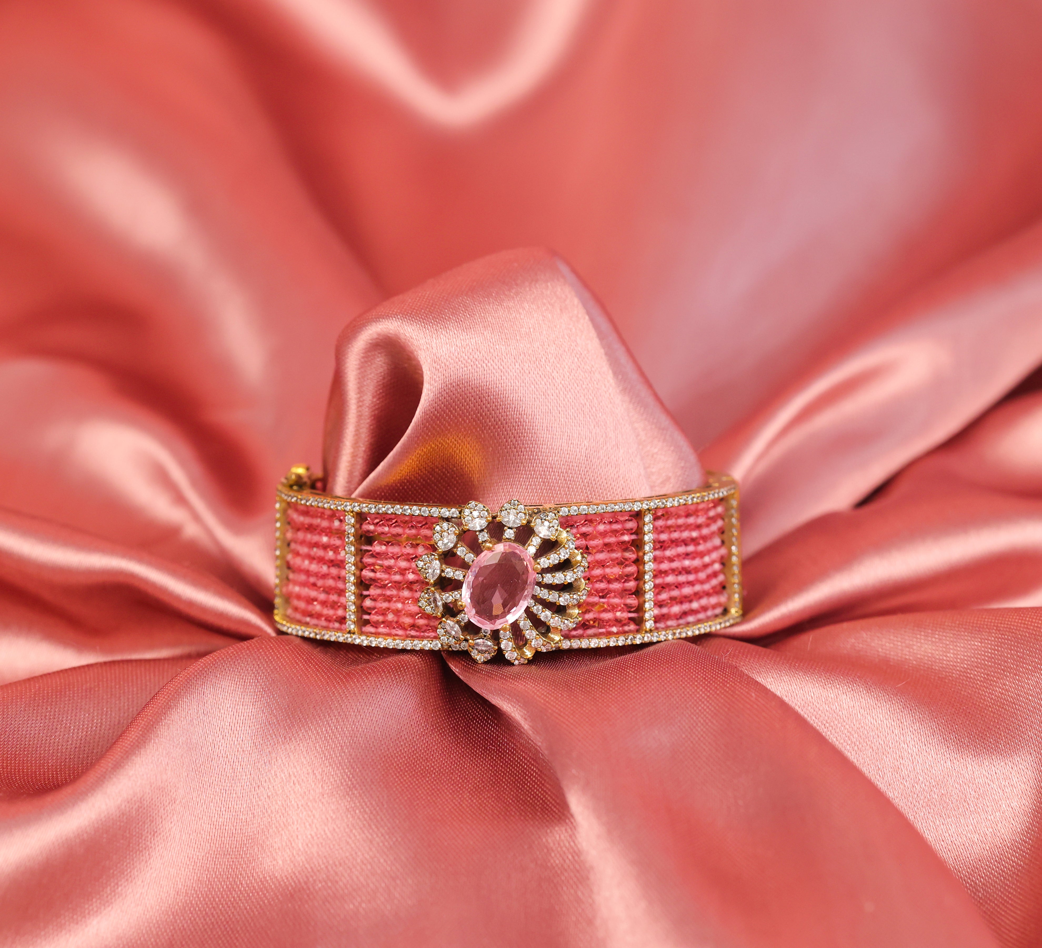 Elegant Victorian Hydro Bead Adjustable Bracelet