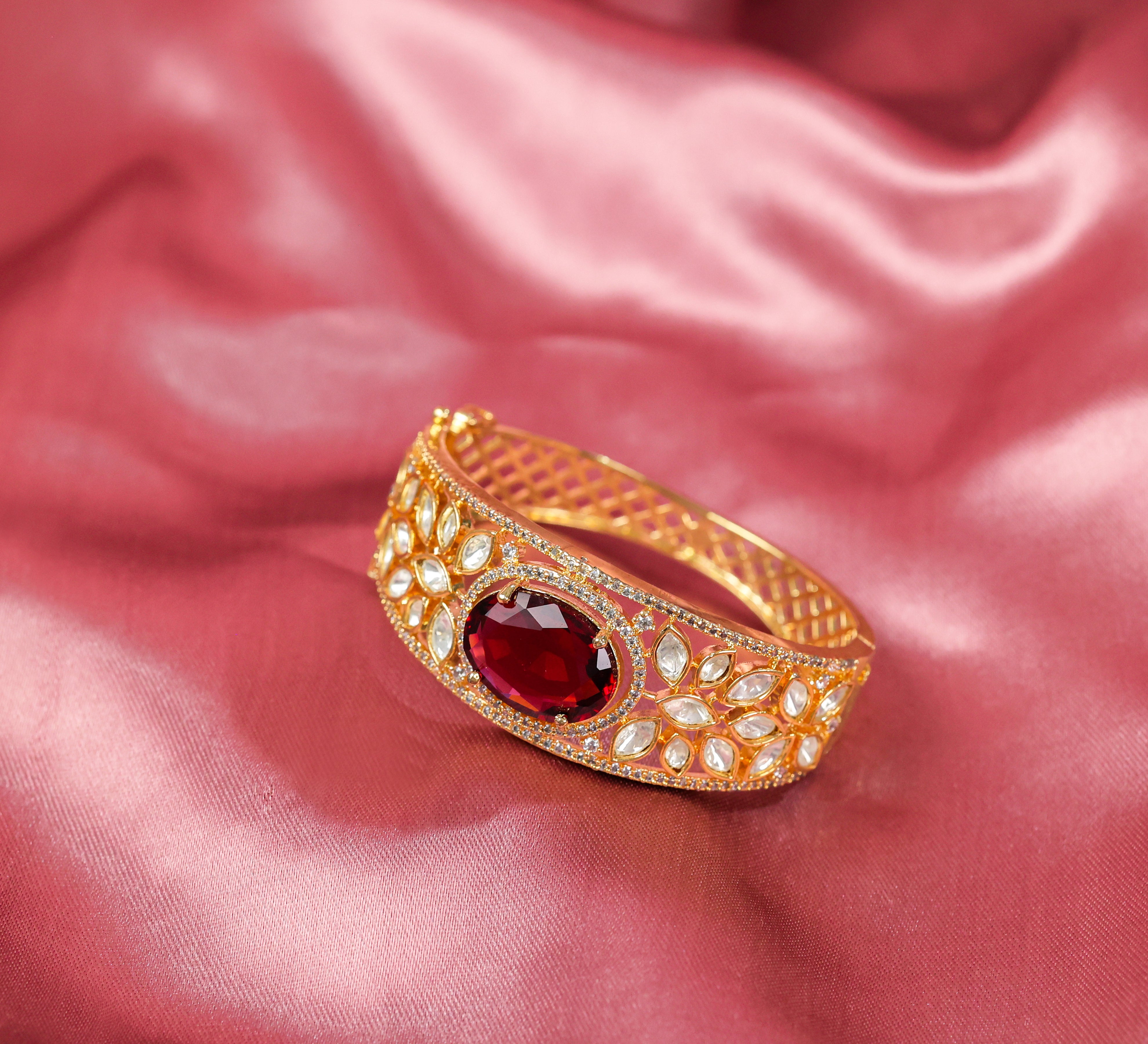Openable Goldpolish Bracelet with Kundan & Hydro Stones