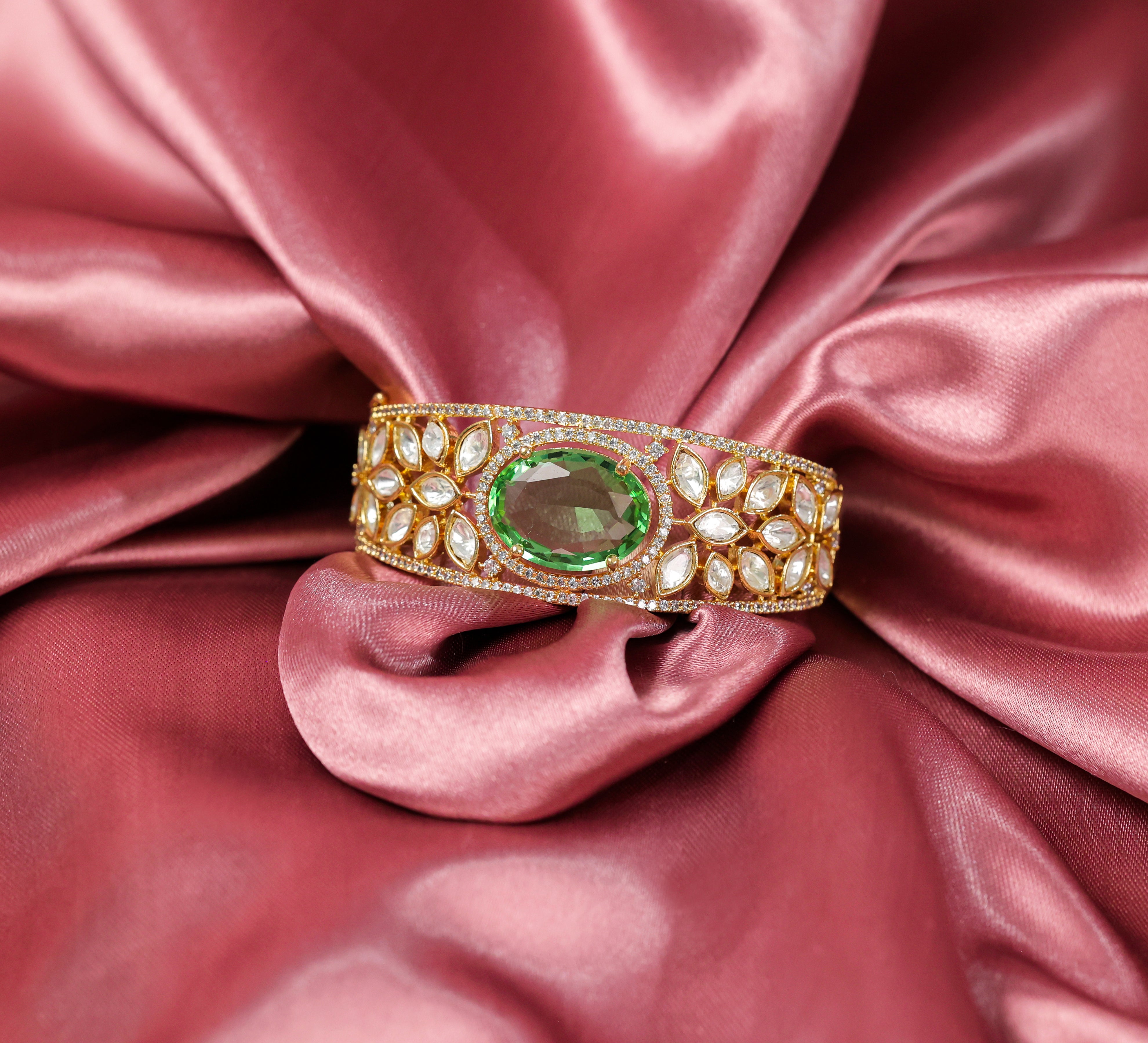 Openable Goldpolish Bracelet with Kundan & Hydro Stones